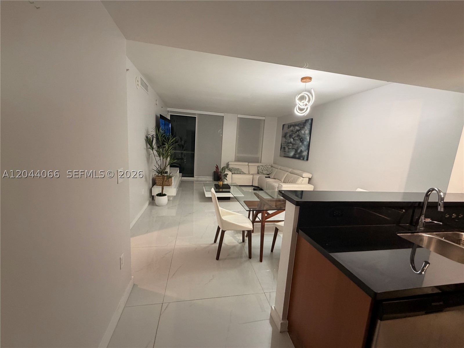 253 NE 2nd St #1204, Miami FL 33132