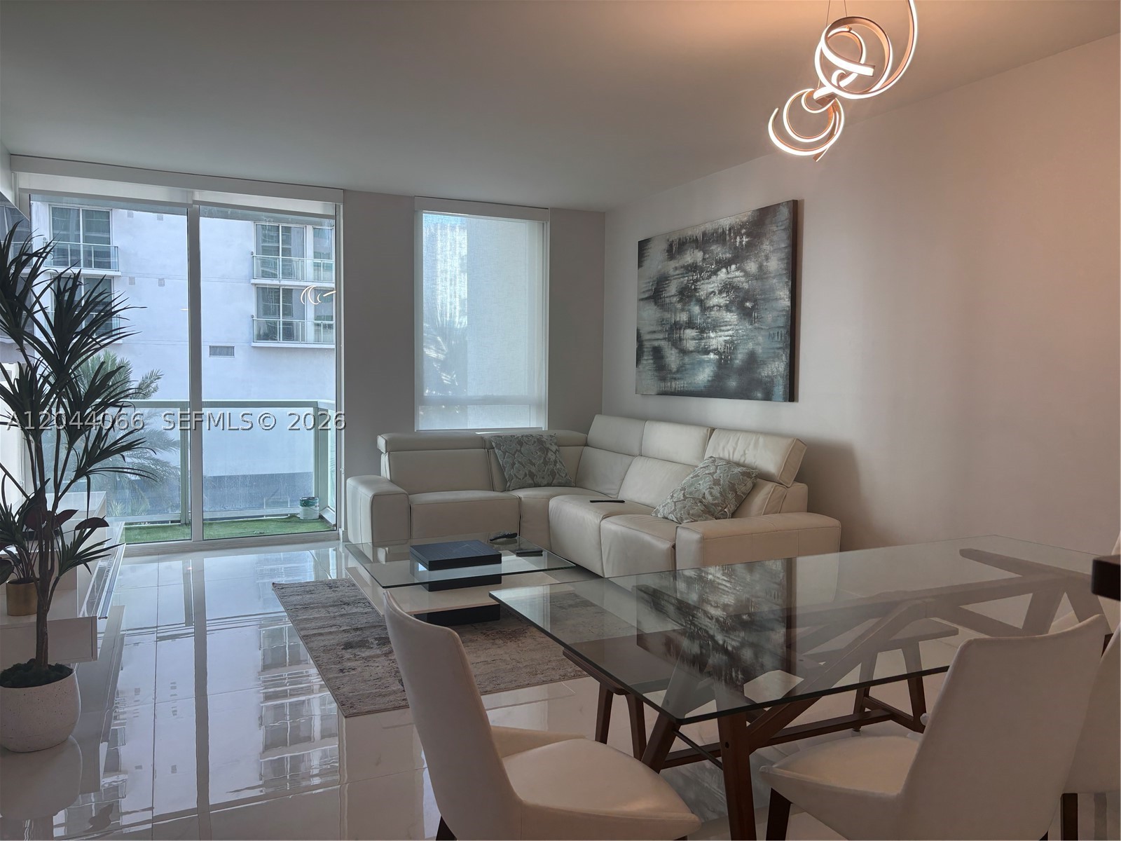 253 NE 2nd St #1204, Miami FL 33132