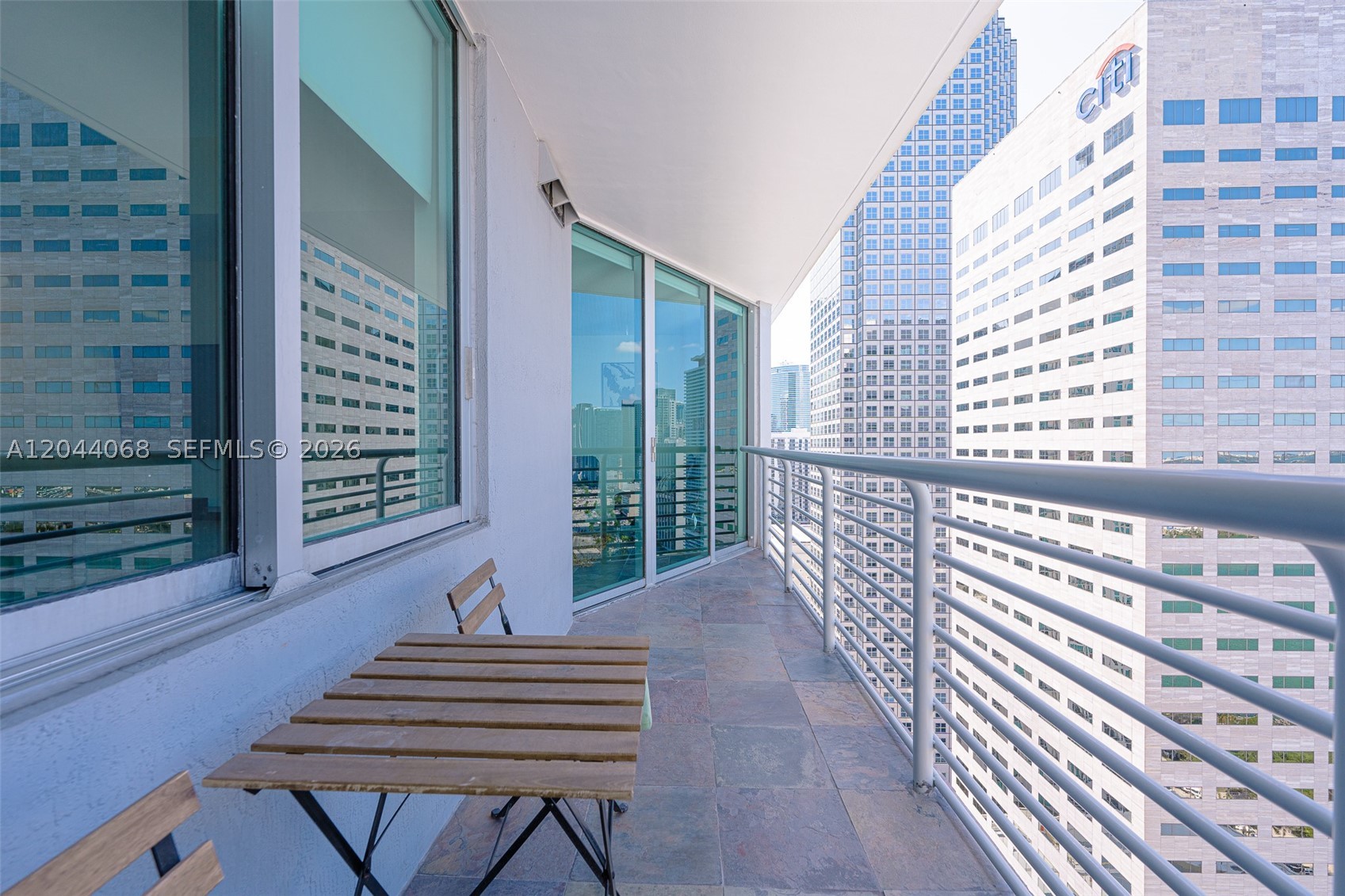 325 S Biscayne Blvd #3624, Miami FL 33131