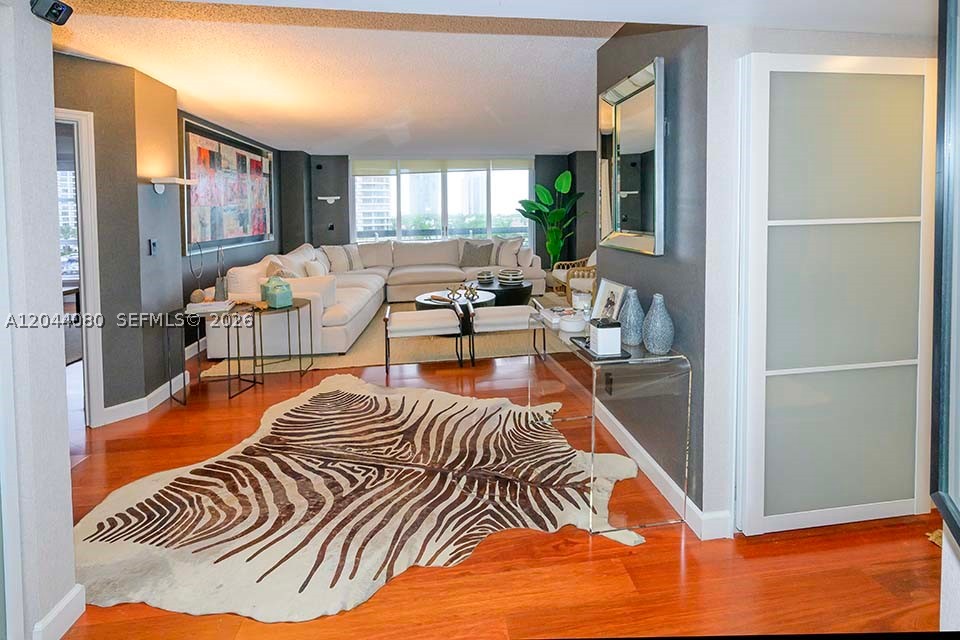 3600 Mystic Pointe Dr #718, Aventura FL 33180