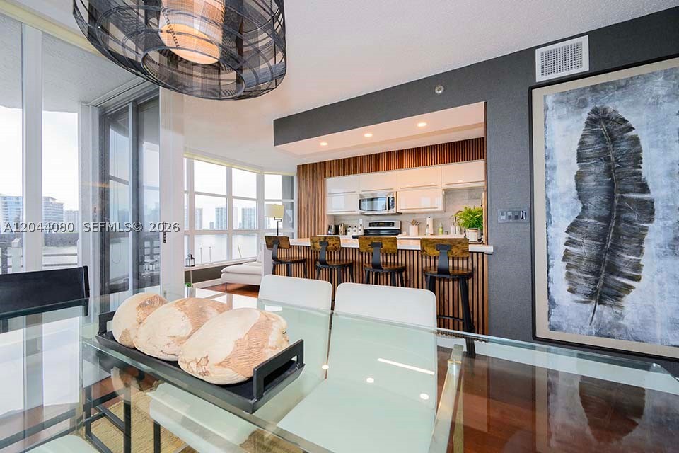 3600 Mystic Pointe Dr #718, Aventura FL 33180