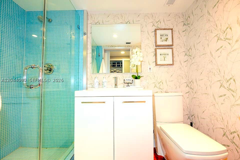 3600 Mystic Pointe Dr #718, Aventura FL 33180