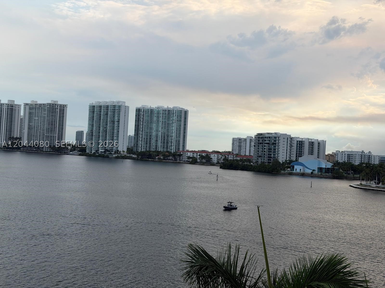 3600 Mystic Pointe Dr #718, Aventura FL 33180