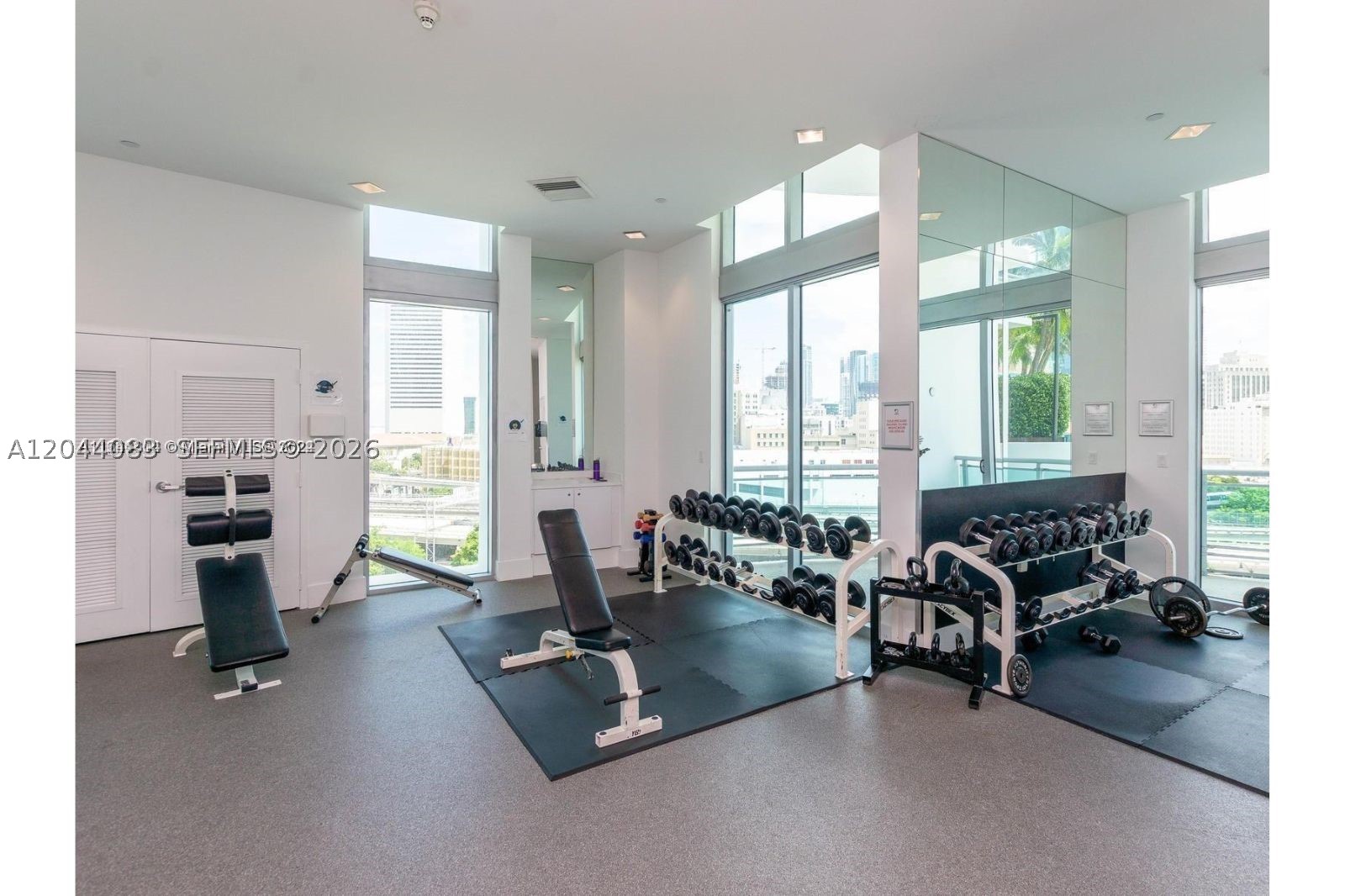 350 S Miami Ave #713, Miami FL 33130