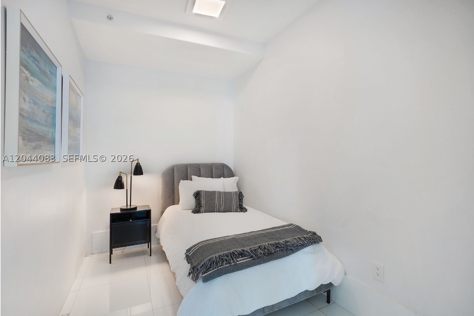 350 S Miami Ave #713, Miami FL 33130