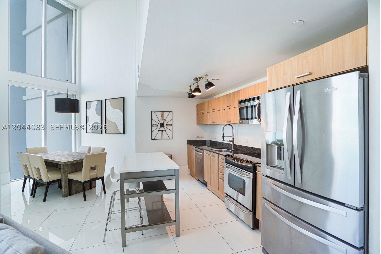 350 S Miami Ave #713, Miami FL 33130