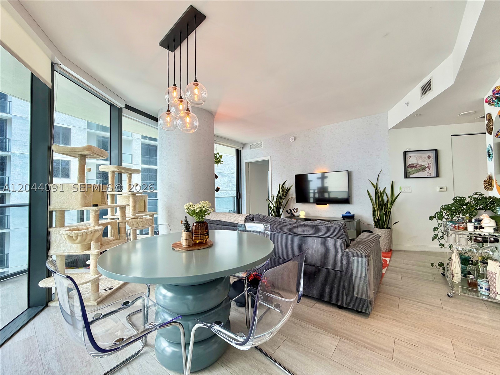 55 SW 9th St #2208, Miami FL 33130