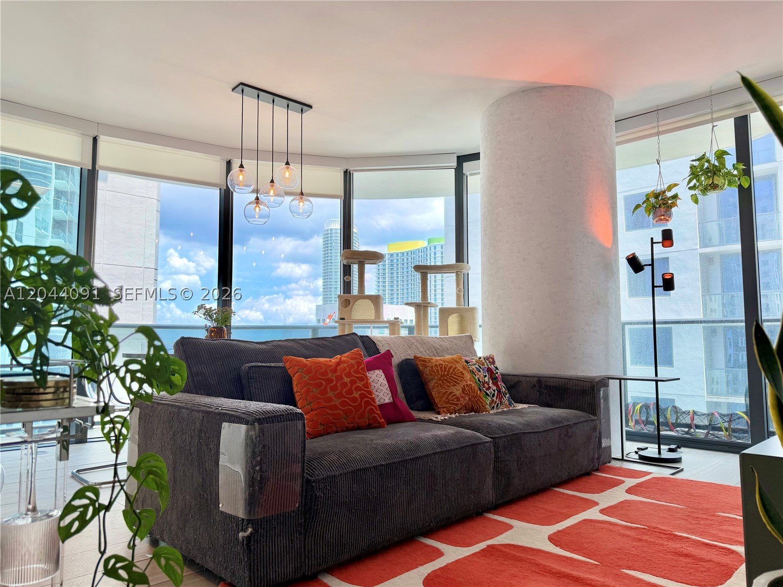 55 SW 9th St #2208, Miami FL 33130