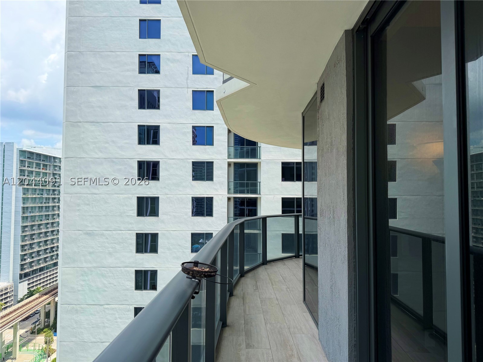 55 SW 9th St #2208, Miami FL 33130