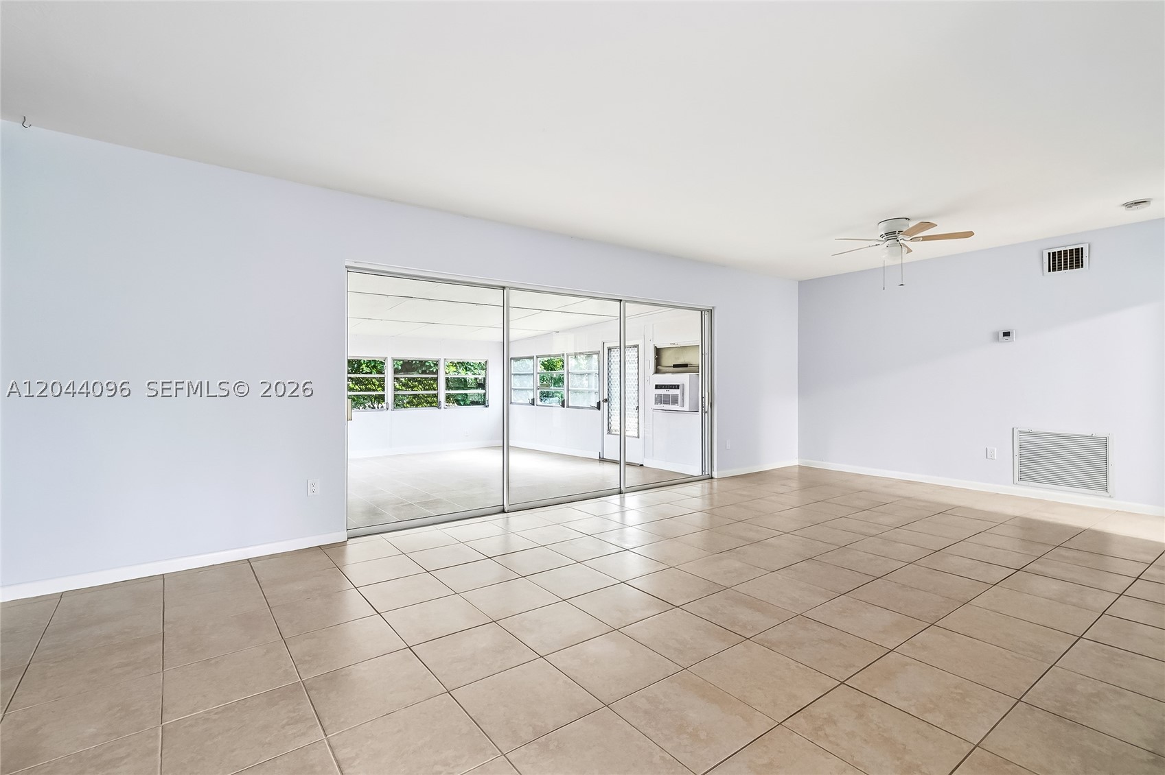 106 E Park Ln E, Hypoluxo FL 33462