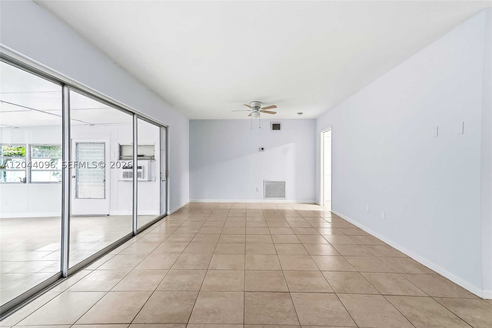 106 E Park Ln E, Hypoluxo FL 33462