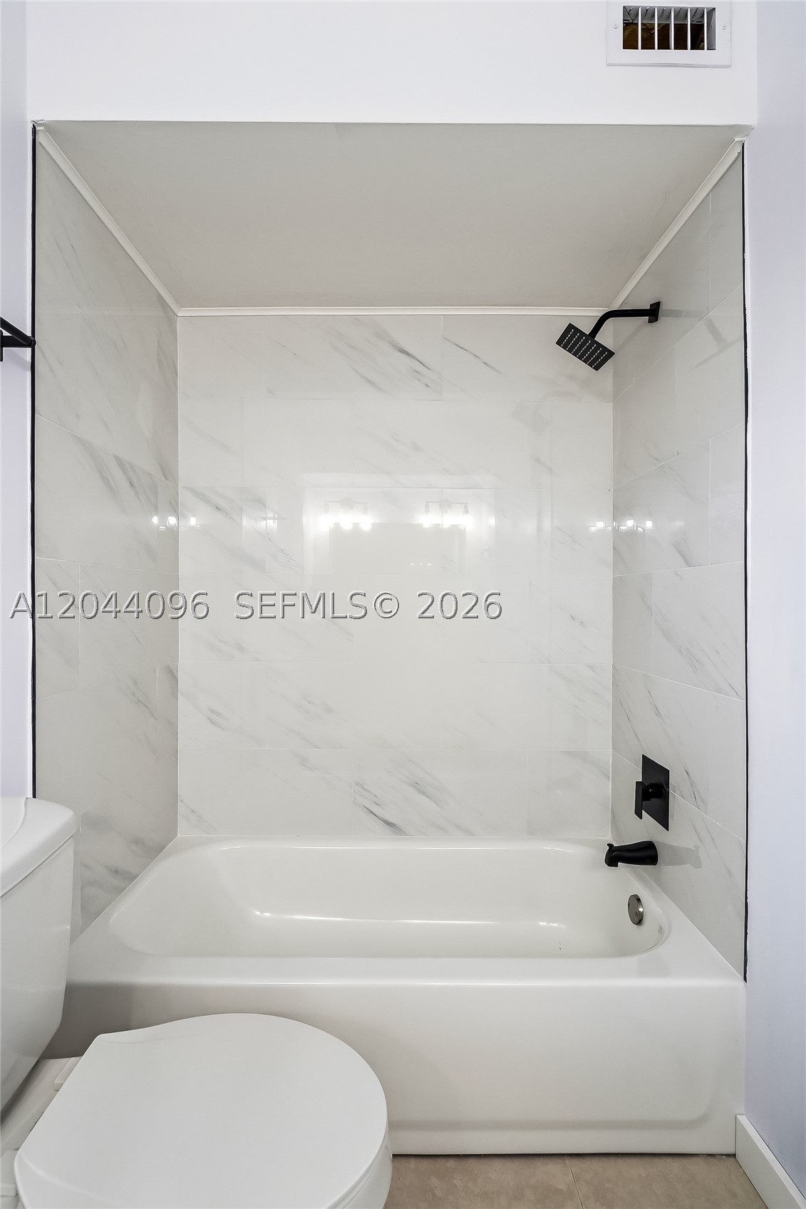 106 E Park Ln E, Hypoluxo FL 33462