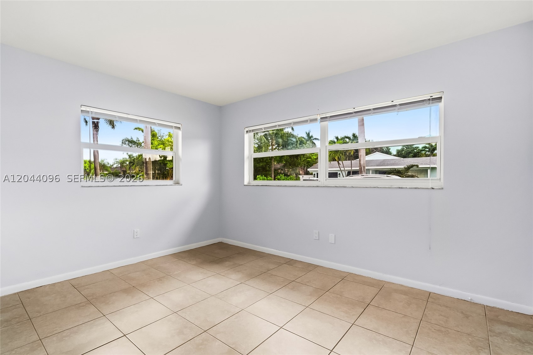 106 E Park Ln E, Hypoluxo FL 33462