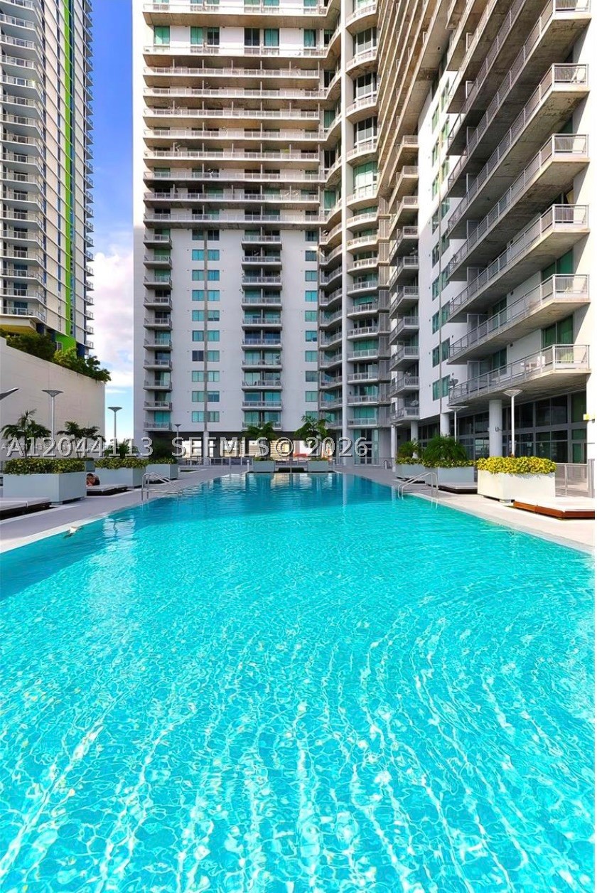 690 SW 1st Ct #1516, Miami FL 33130