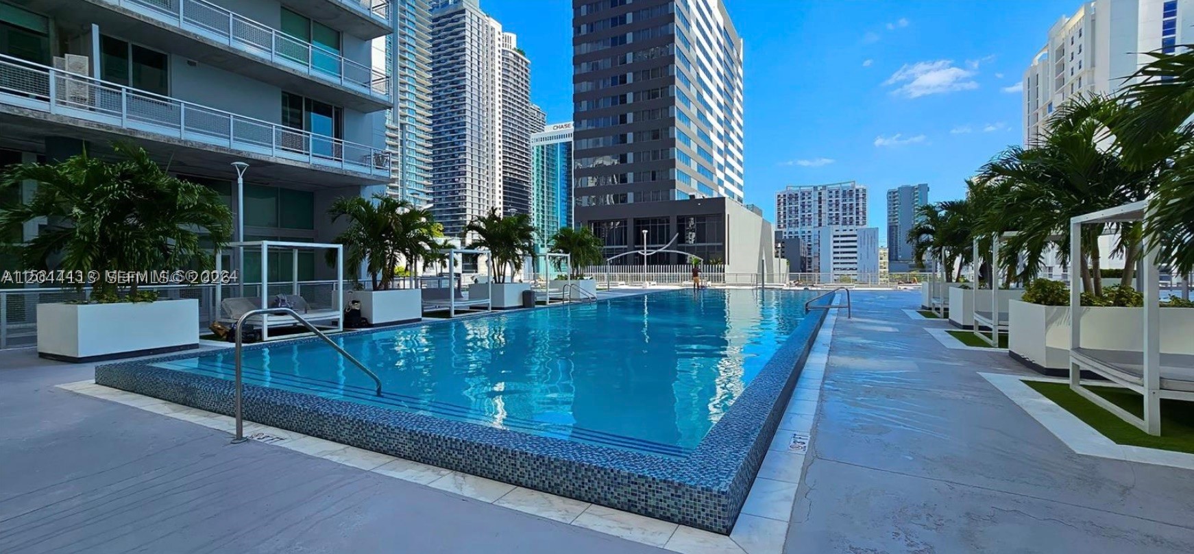 690 SW 1st Ct #1516, Miami FL 33130