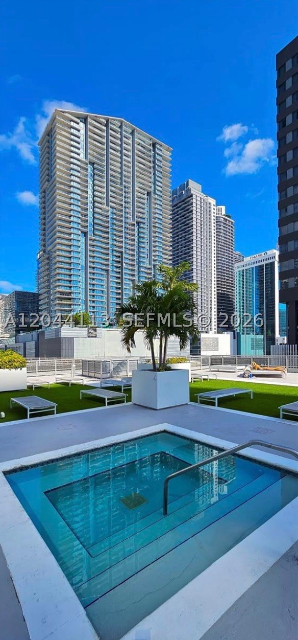 690 SW 1st Ct #1516, Miami FL 33130