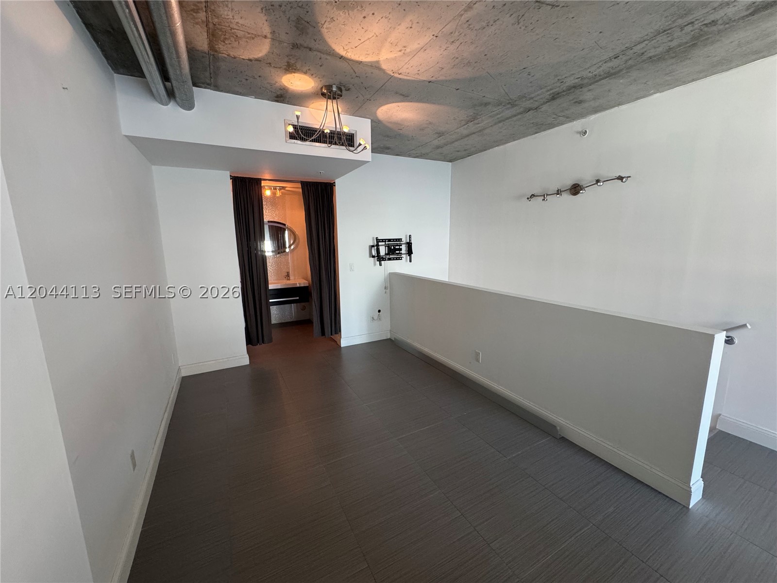 690 SW 1st Ct #1516, Miami FL 33130