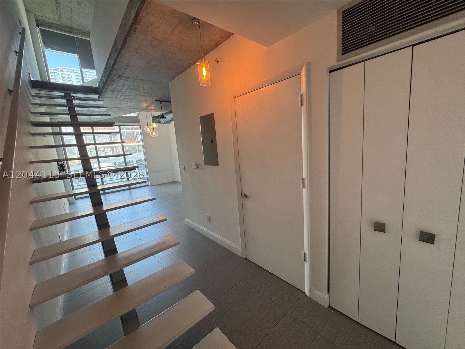 690 SW 1st Ct #1516, Miami FL 33130