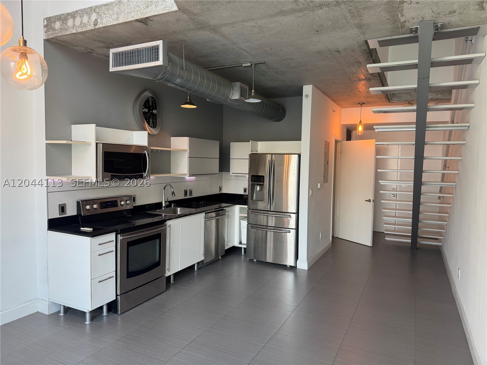 690 SW 1st Ct #1516, Miami FL 33130