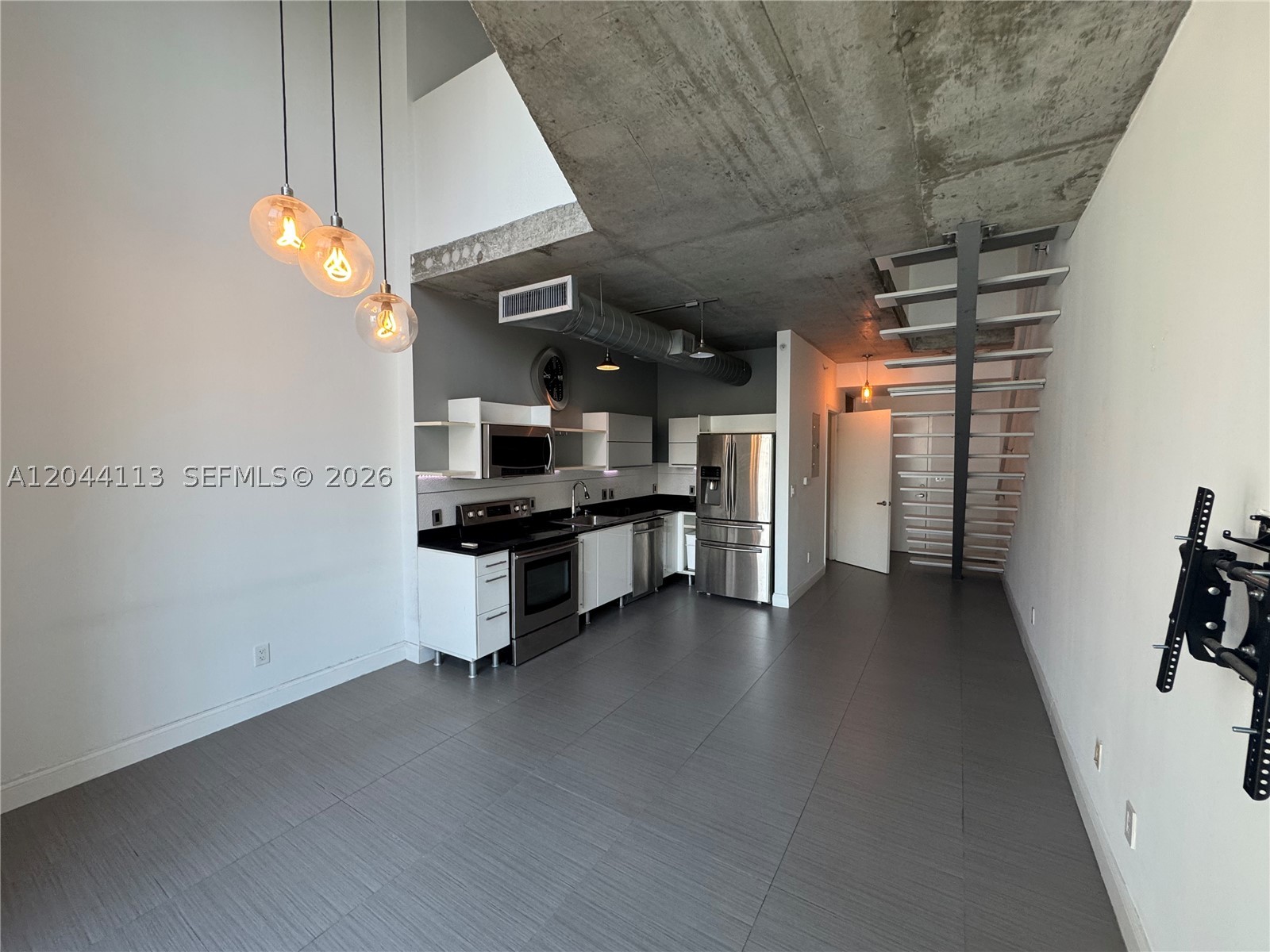 690 SW 1st Ct #1516, Miami FL 33130