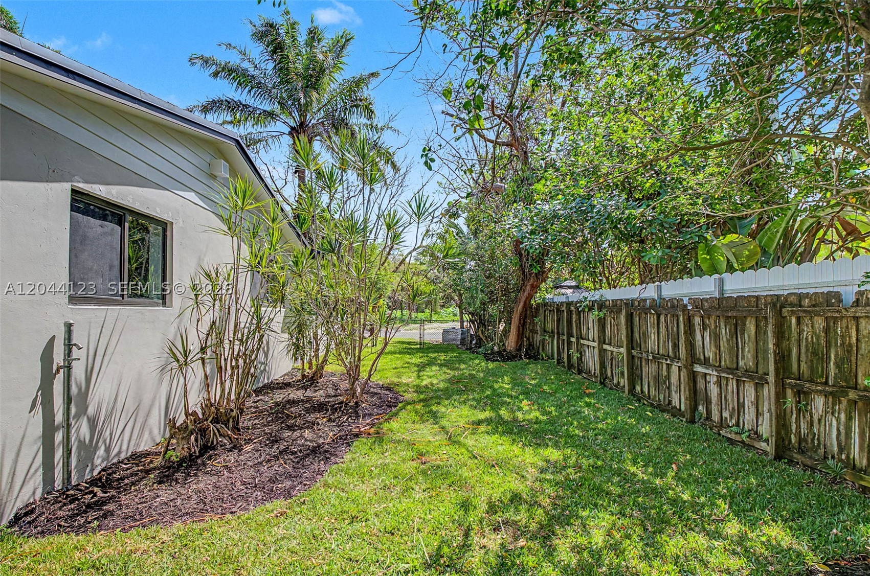 17050 SW 83rd Ave, Palmetto Bay FL 33157