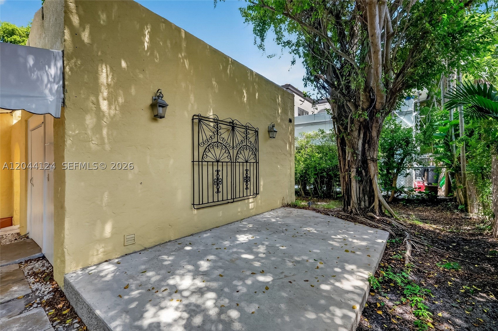 1107 Pizarro St, Coral Gables FL 33134