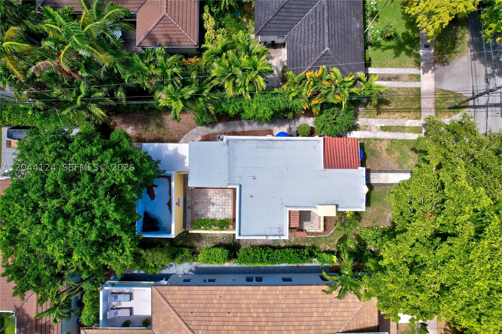 1107 Pizarro St, Coral Gables FL 33134