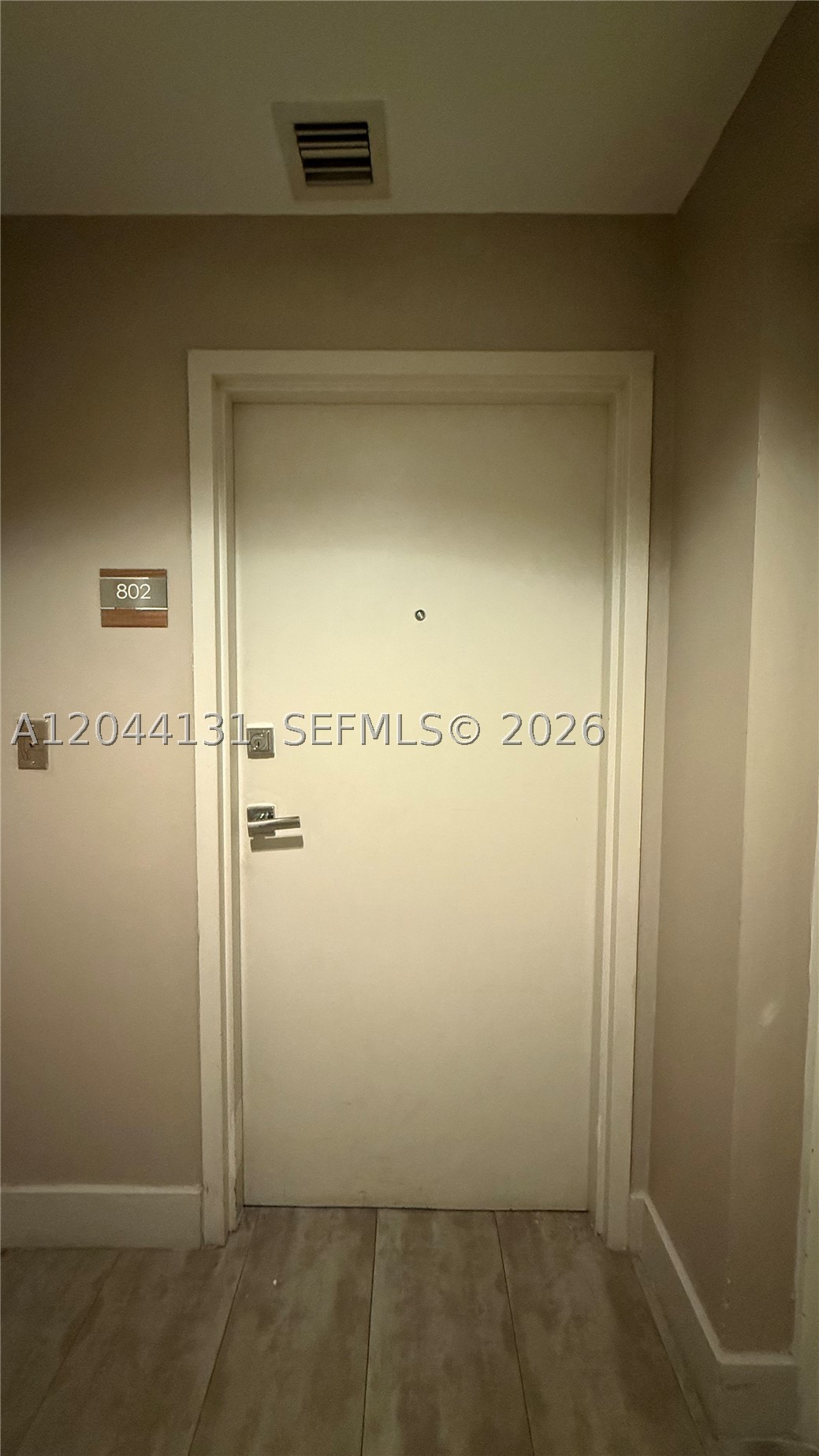 600 NE 27th St #802, Miami FL 33137
