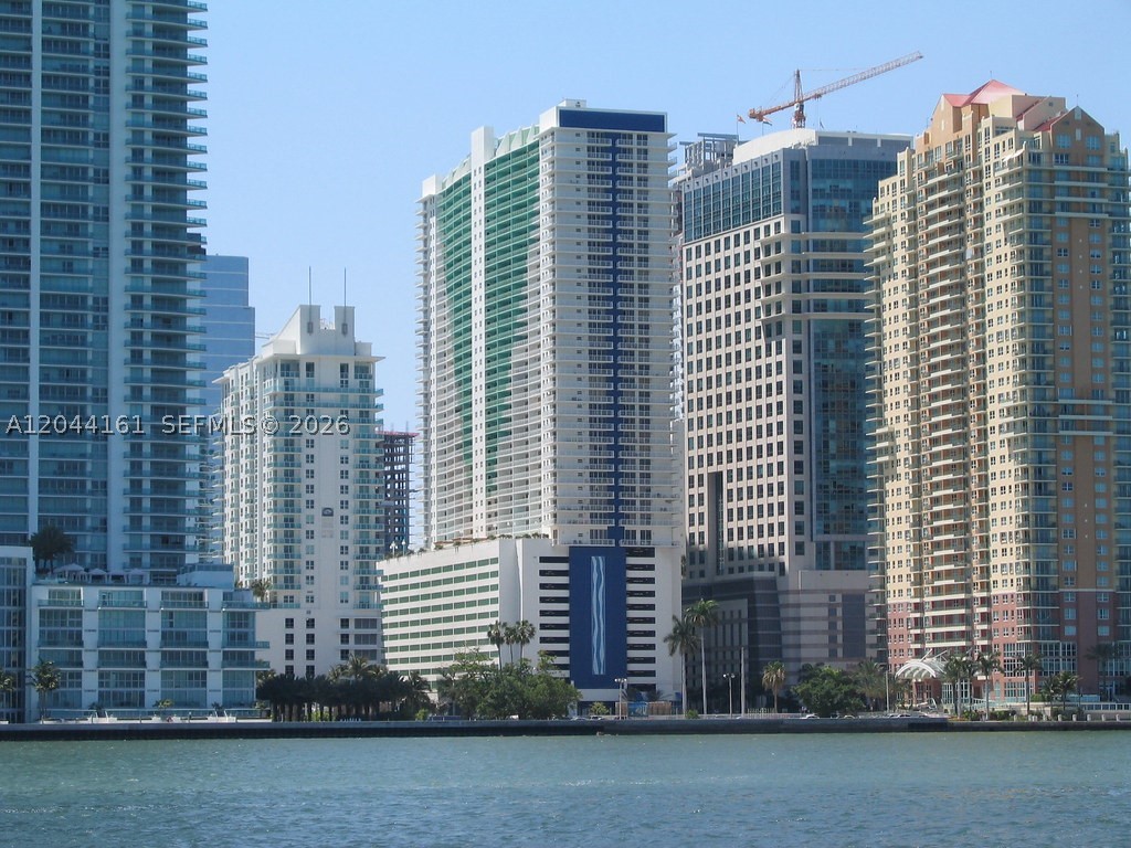 1200 Brickell Bay Dr #2806, Miami FL 33131