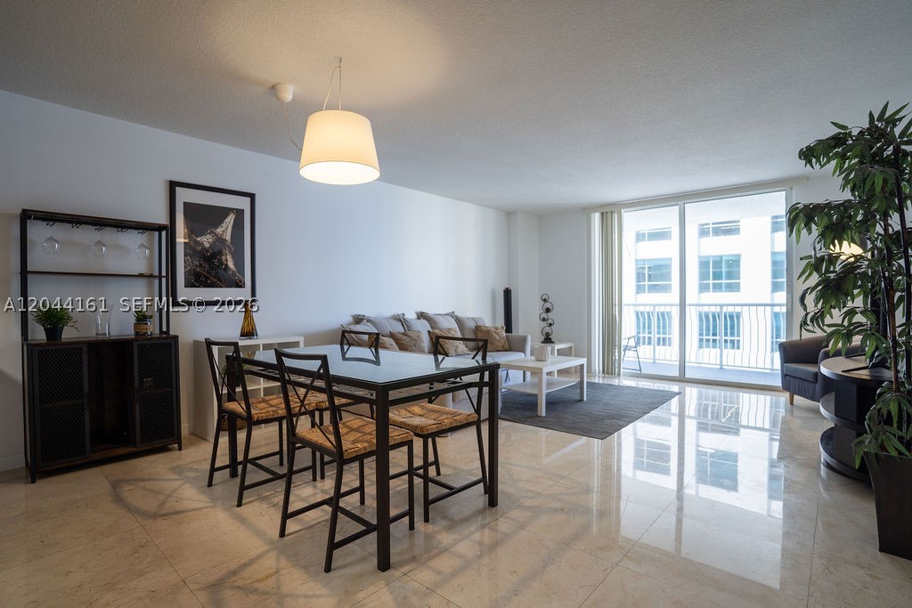1200 Brickell Bay Dr #2806, Miami FL 33131