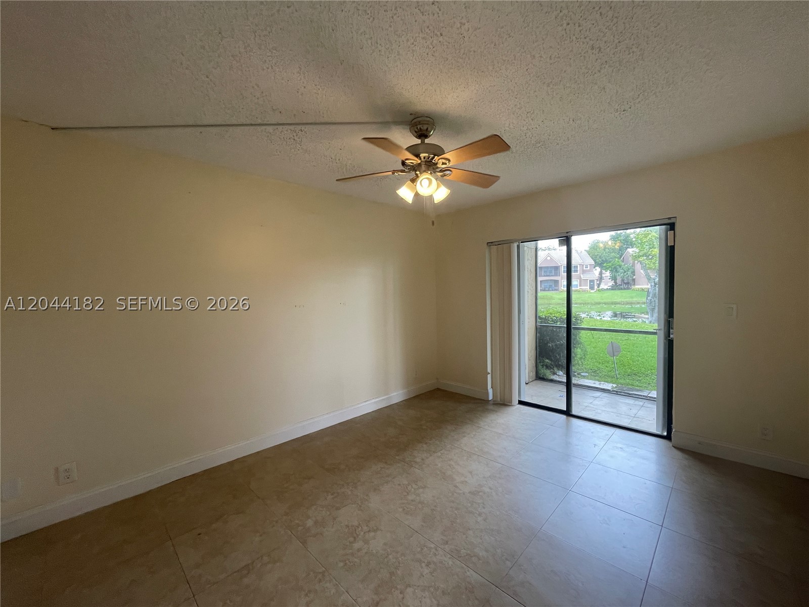 9044 NW 28th Dr #3-106, Coral Springs FL 33065