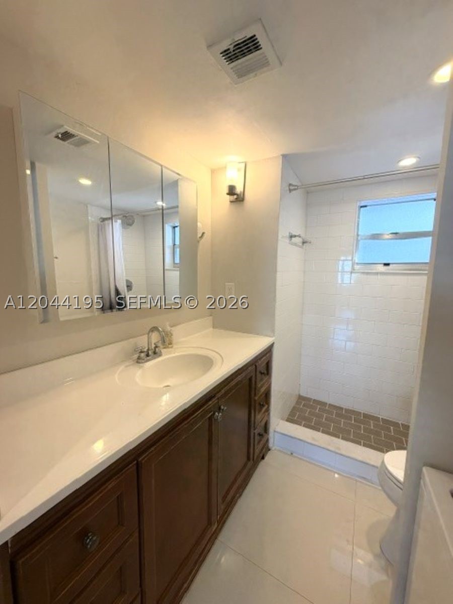 4141 Nautilus Dr #4J, Miami Beach FL 33140