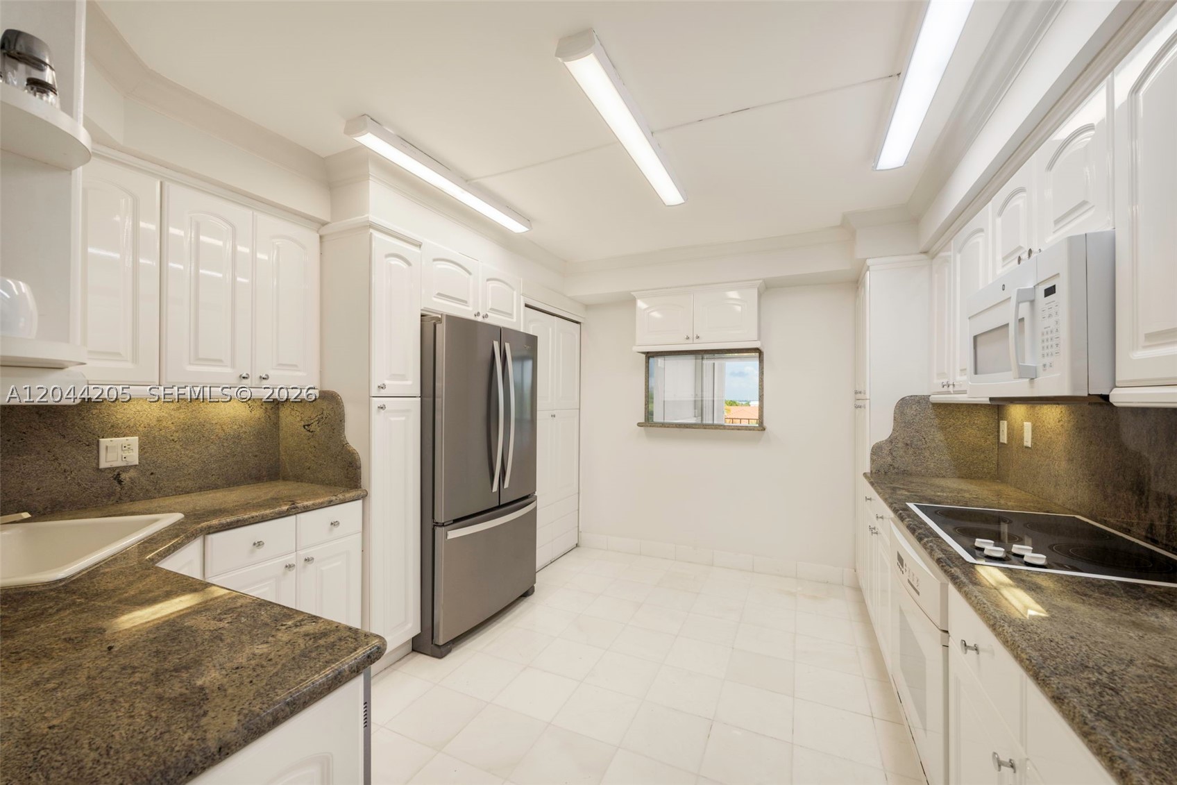 155 Ocean Lane Dr #600, Key Biscayne FL 33149