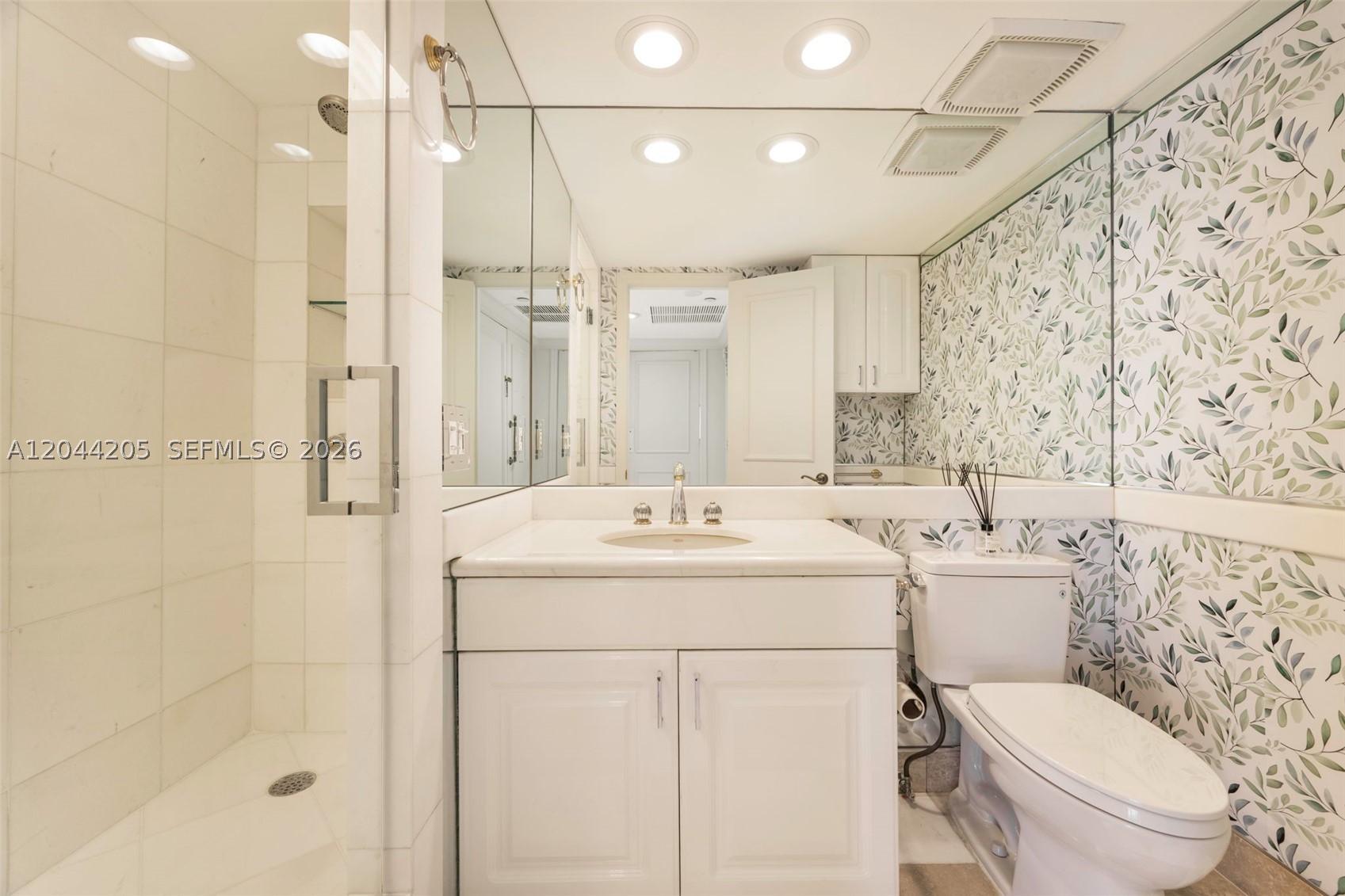 155 Ocean Lane Dr #600, Key Biscayne FL 33149