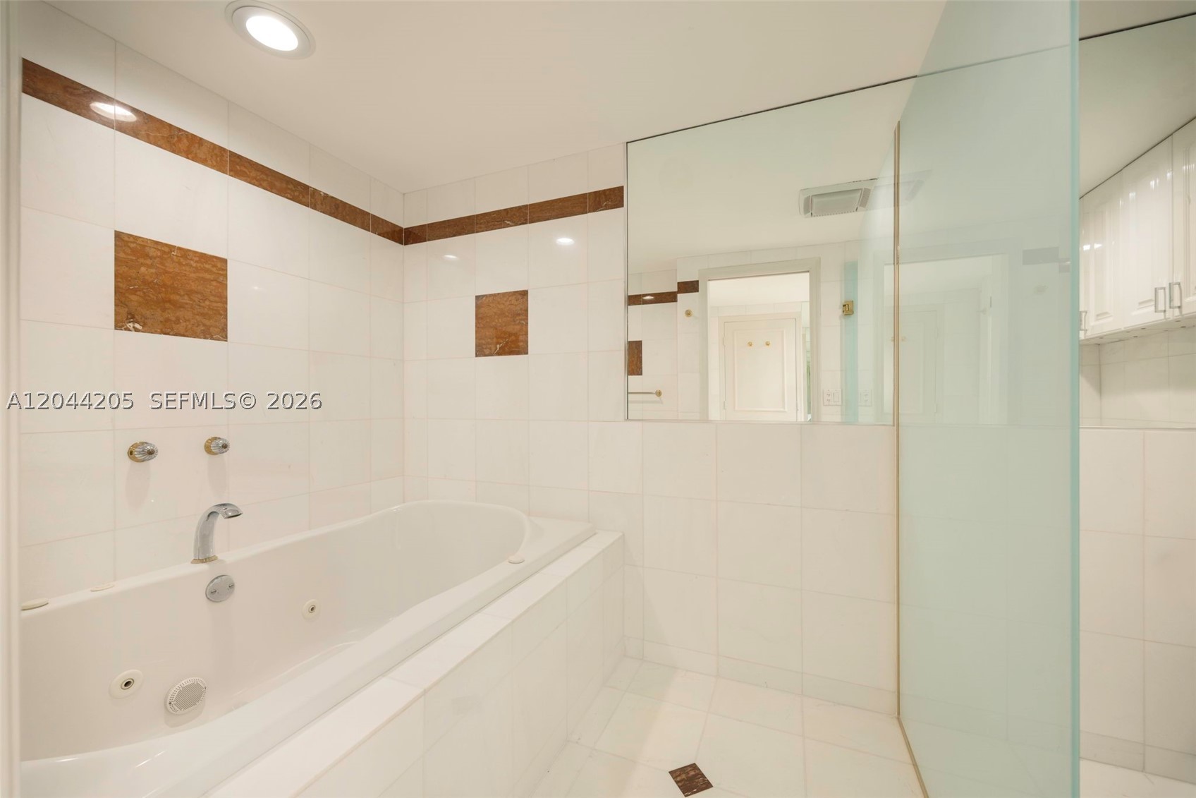 155 Ocean Lane Dr #600, Key Biscayne FL 33149