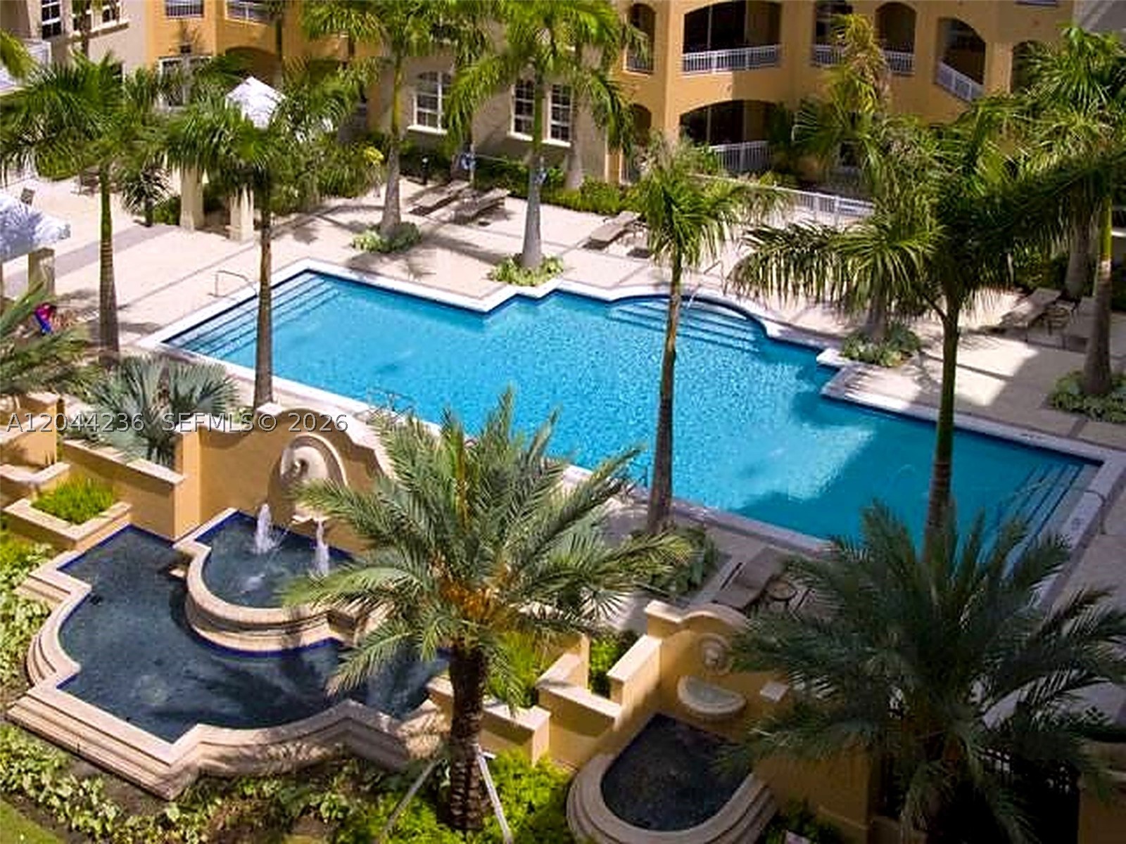 3001 NE 185th St #515, Aventura FL 33180