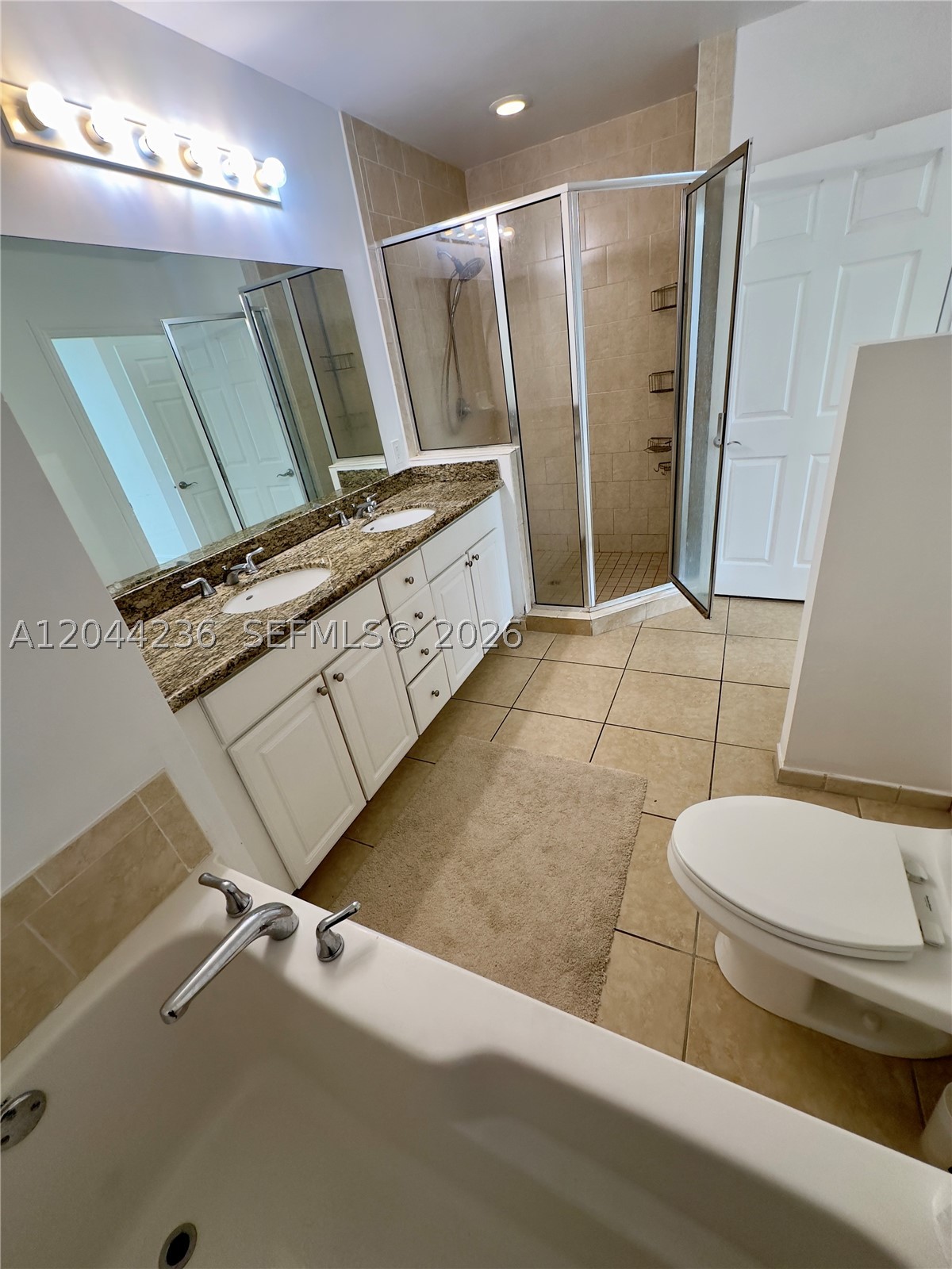 3001 NE 185th St #515, Aventura FL 33180