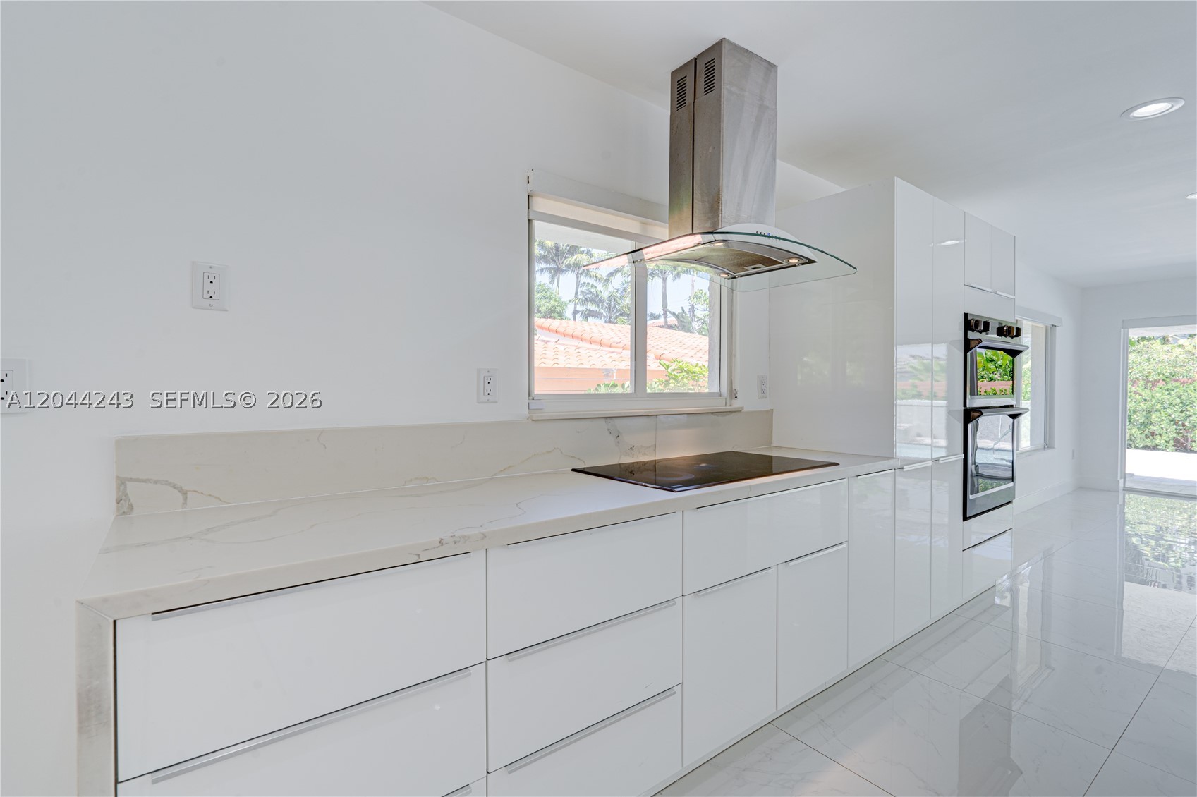 773 Woodcrest Rd, Key Biscayne FL 33149