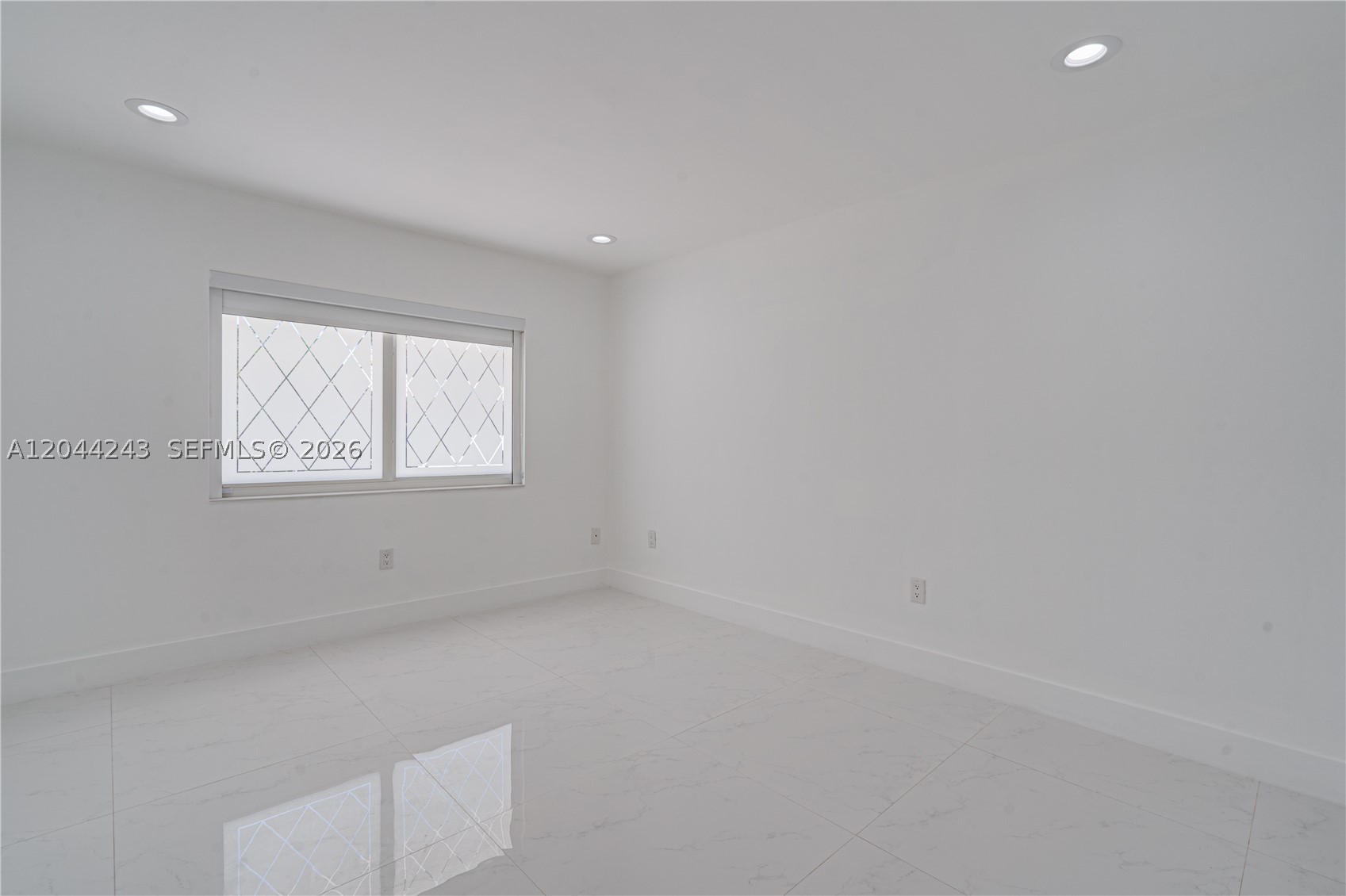 773 Woodcrest Rd, Key Biscayne FL 33149