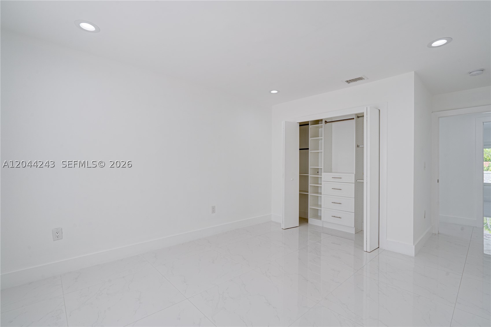 773 Woodcrest Rd, Key Biscayne FL 33149