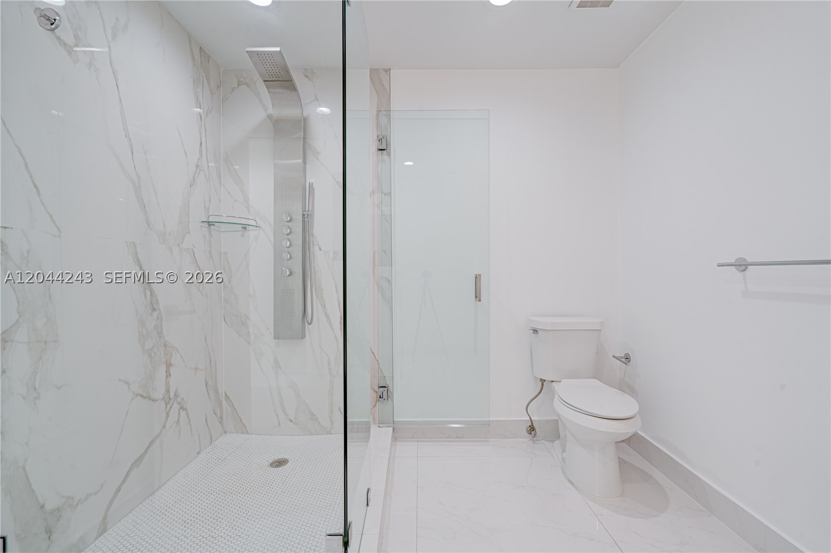 773 Woodcrest Rd, Key Biscayne FL 33149