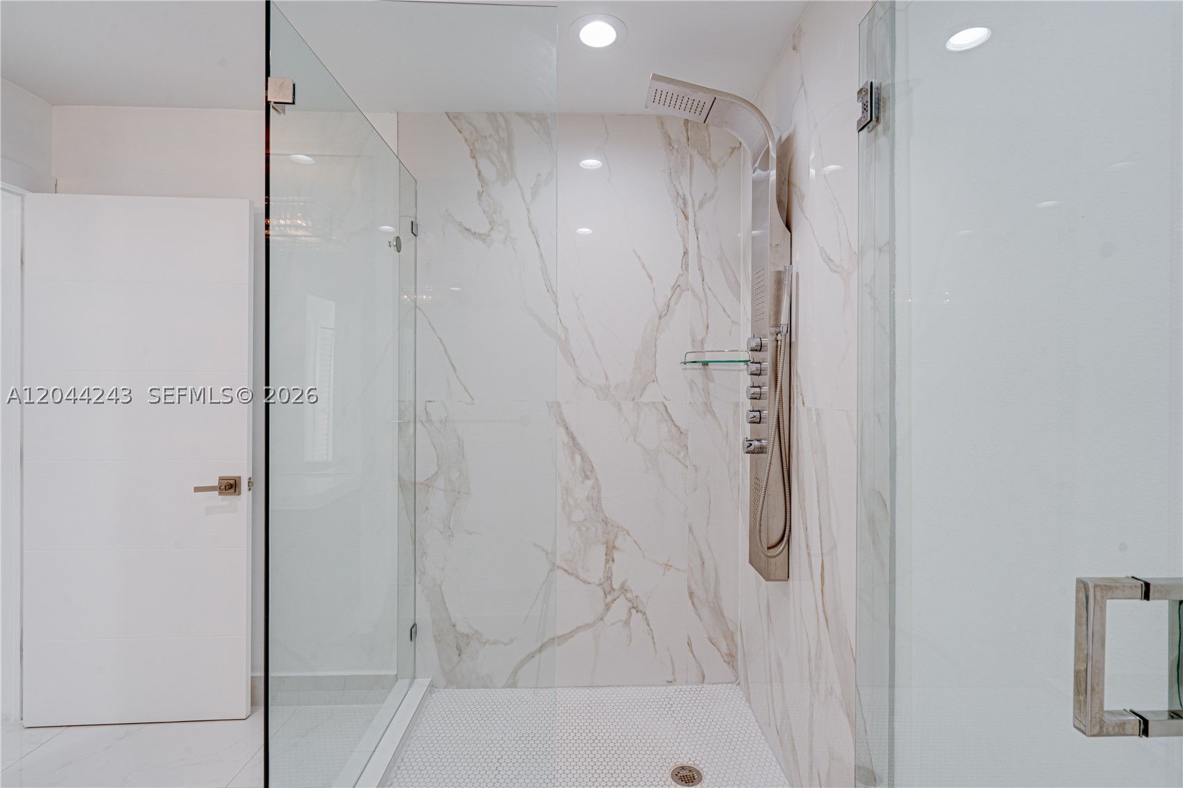 773 Woodcrest Rd, Key Biscayne FL 33149