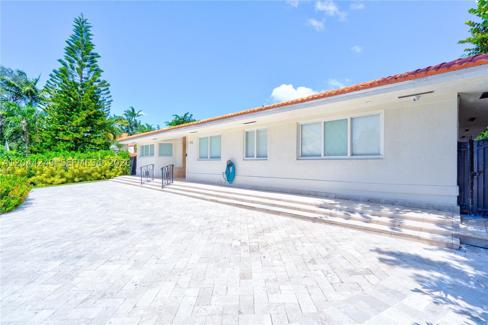773 Woodcrest Rd, Key Biscayne FL 33149