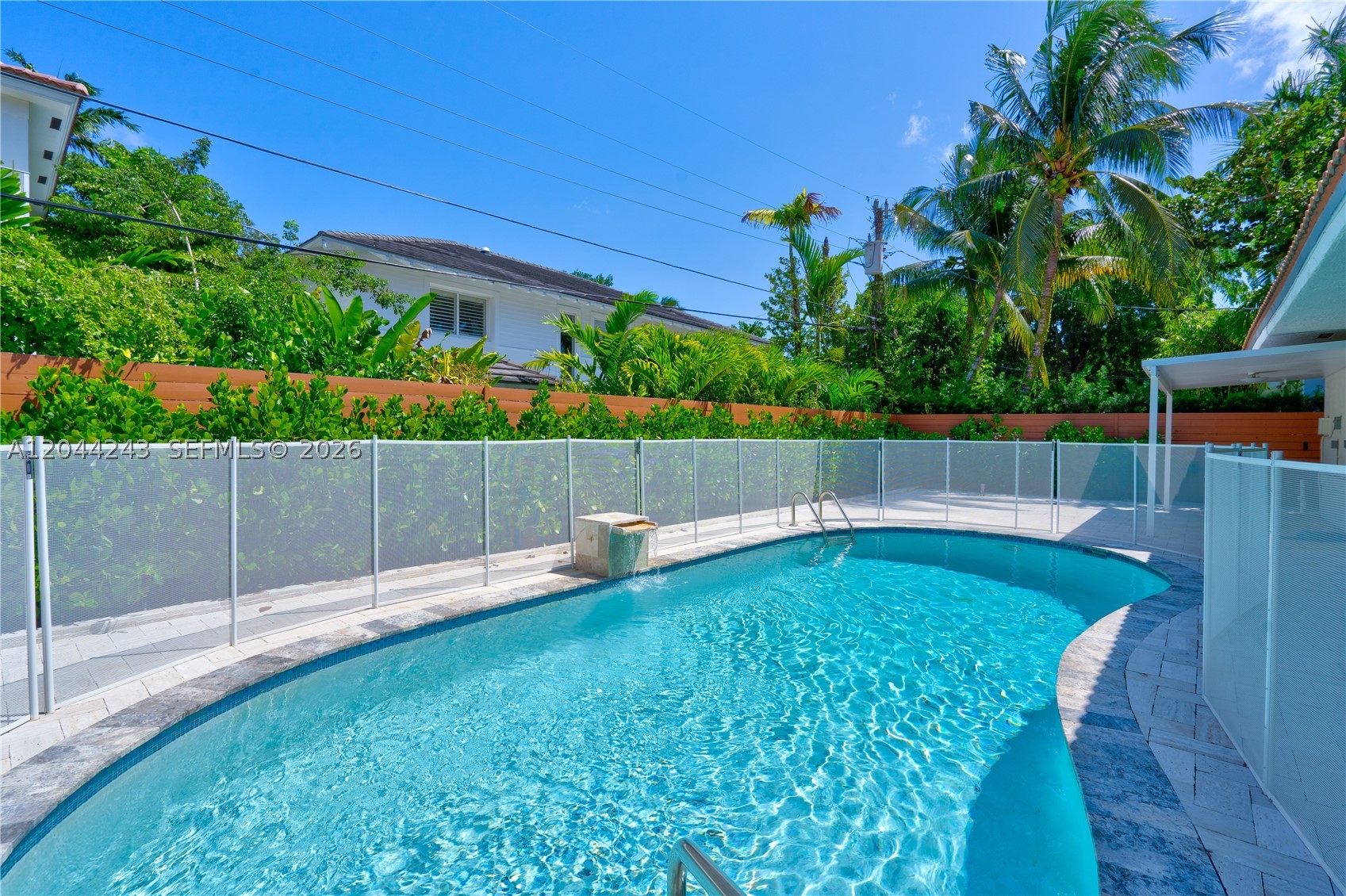 773 Woodcrest Rd, Key Biscayne FL 33149
