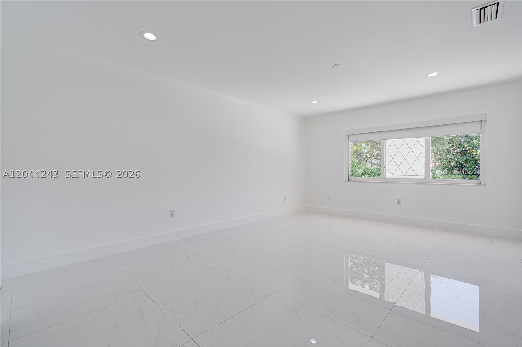 773 Woodcrest Rd, Key Biscayne FL 33149