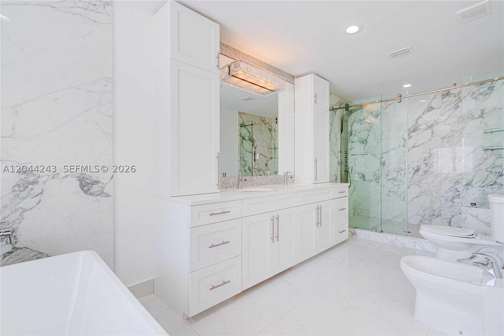 773 Woodcrest Rd, Key Biscayne FL 33149