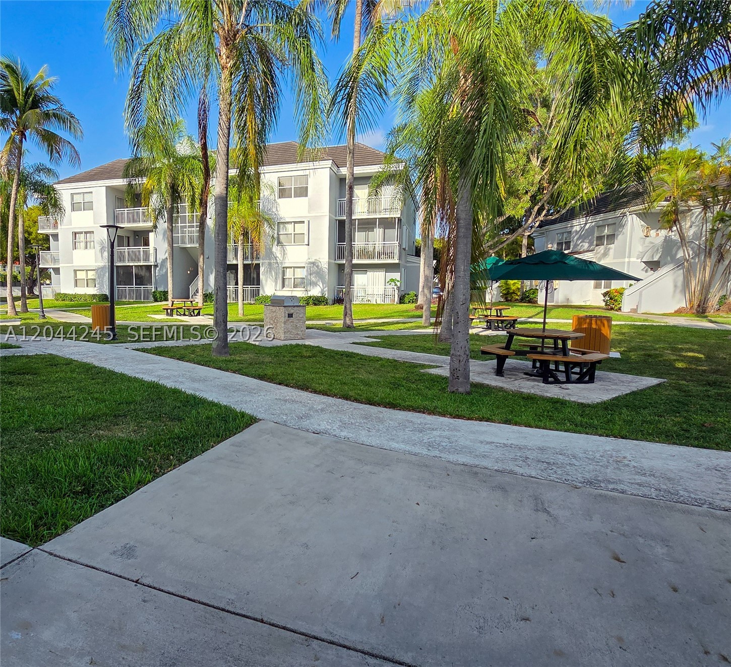 8590 SW 212th St #107, Cutler Bay FL 33189