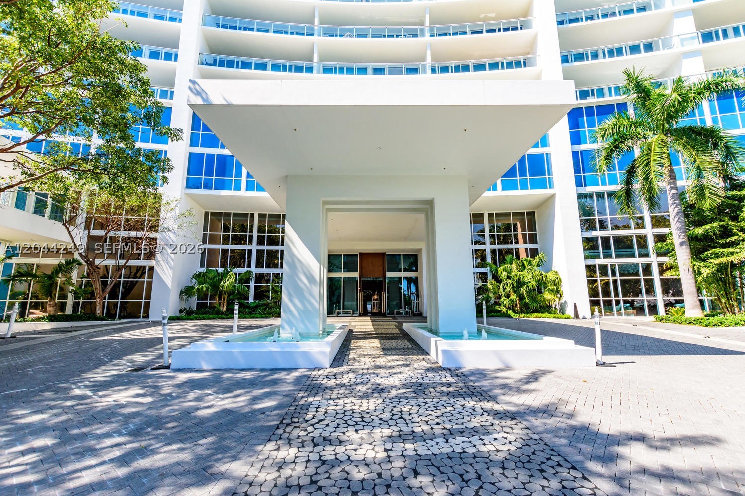 2020 N Bayshore Dr #3904, Miami FL 33137