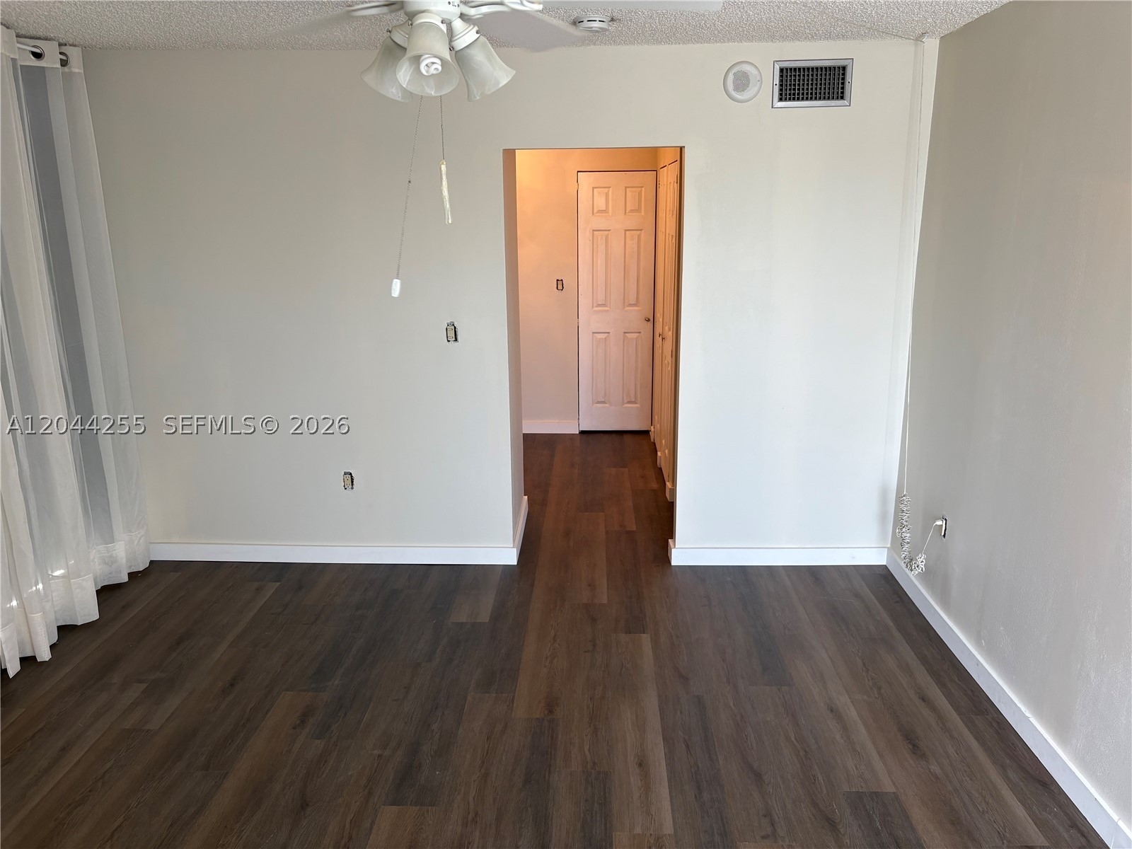 3701 N Country Club Dr #207, Aventura FL 33180