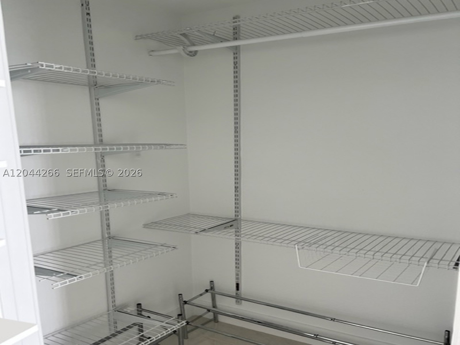 79 SW 12th St #2905-S, Miami FL 33130
